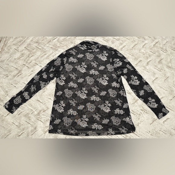Lane Bryant Fitted Sheer Mock-Neck Mesh Floral Top Size 18/20 - Picture 7 of 11